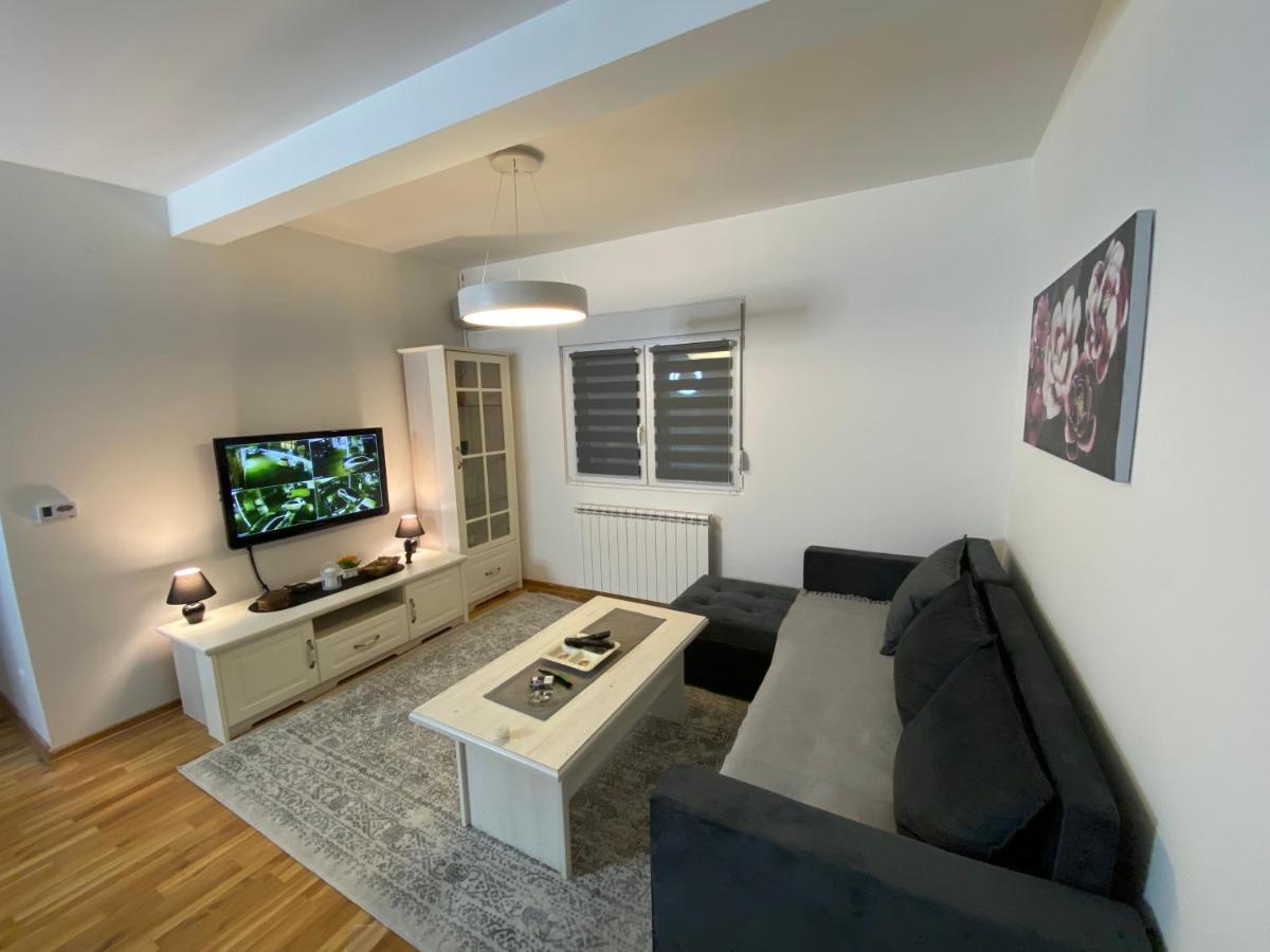 Nbg Hills Apartments 贝尔格莱德 外观 照片