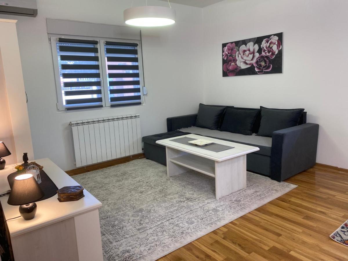 Nbg Hills Apartments 贝尔格莱德 外观 照片