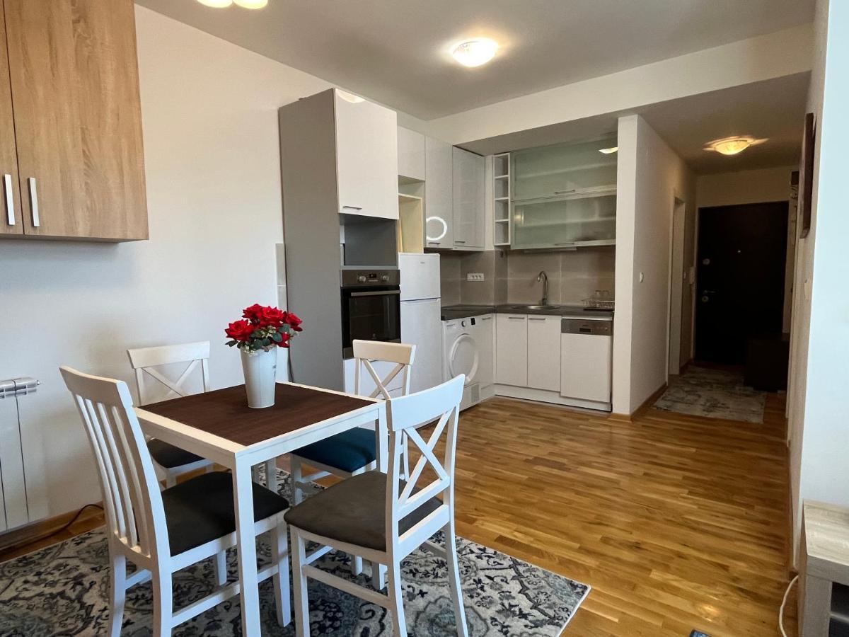 Nbg Hills Apartments 贝尔格莱德 外观 照片