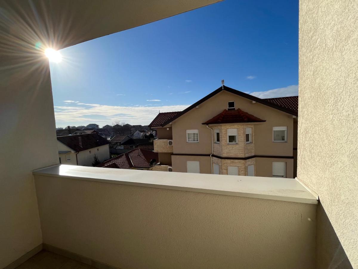 Nbg Hills Apartments 贝尔格莱德 外观 照片