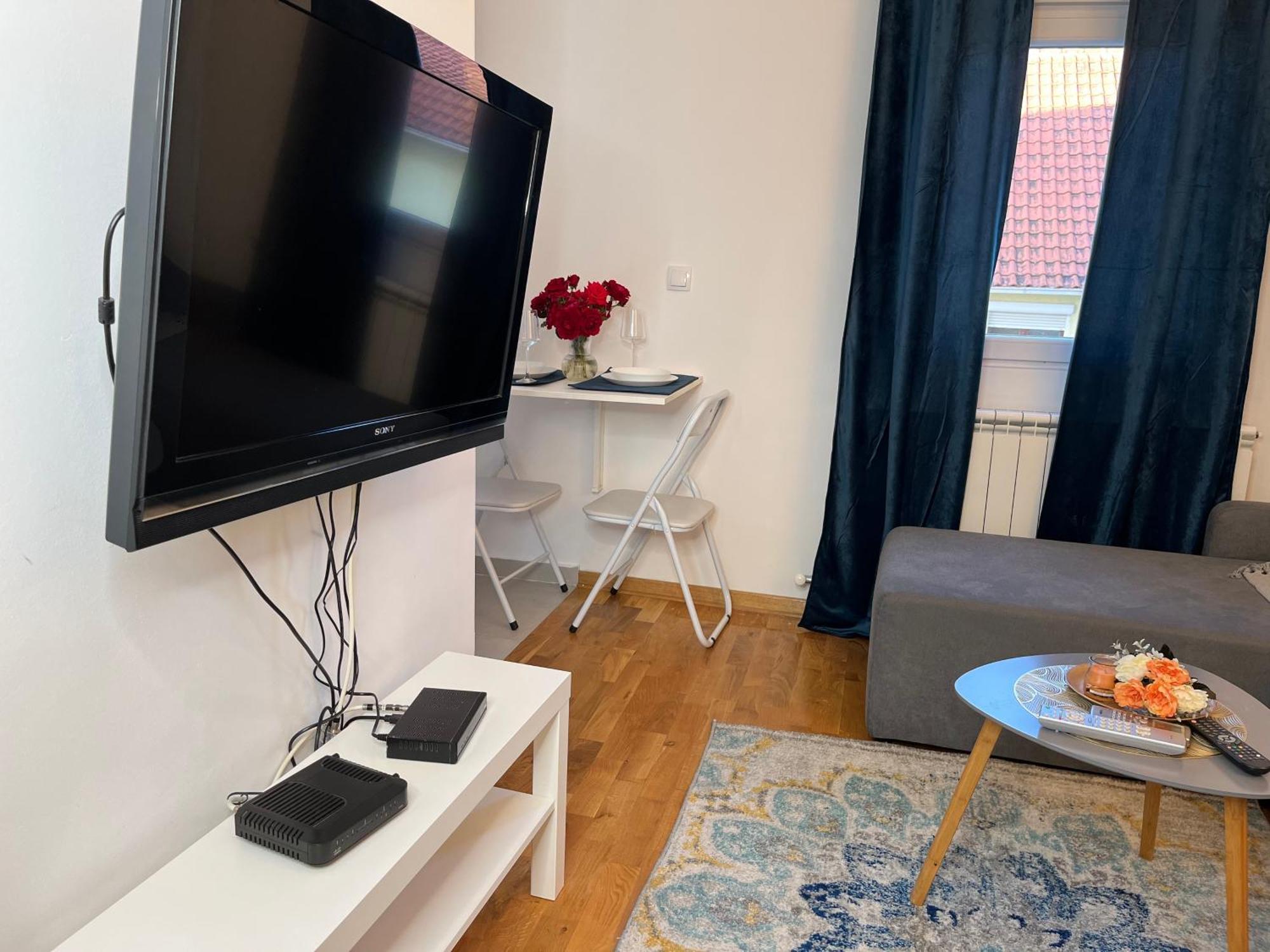 Nbg Hills Apartments 贝尔格莱德 外观 照片